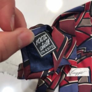 viaggio Accessories - NWOT Viaggio 100% silk tie viaggio Accessories - NWOT Viaggio 100% silk tie